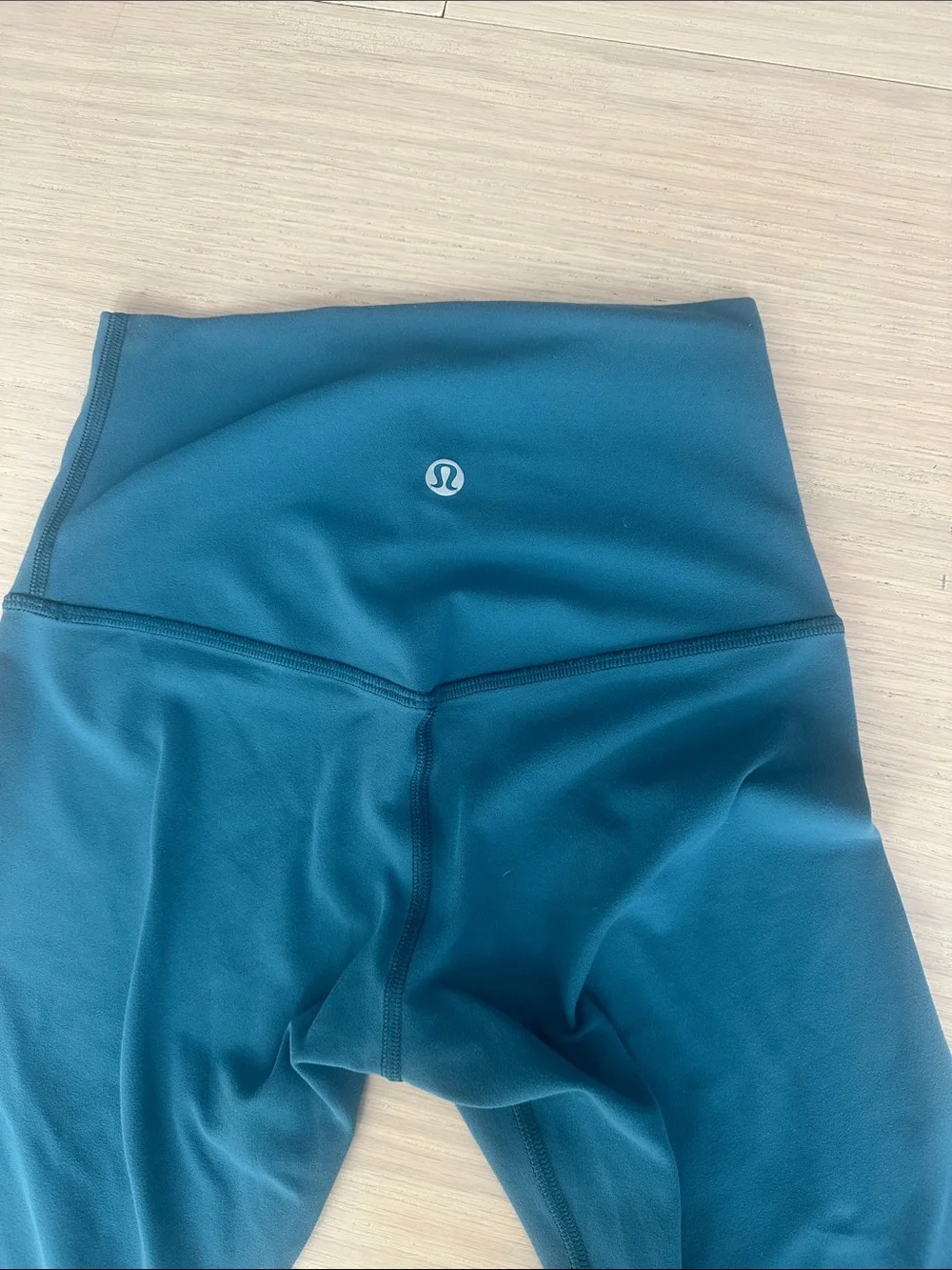 lululemon athletica excellent super